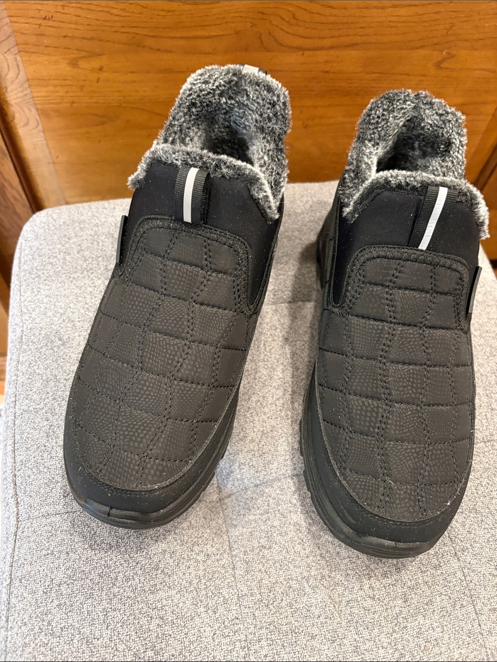 Women’s Black Quilted Slip-On Cozy Lined Shoes